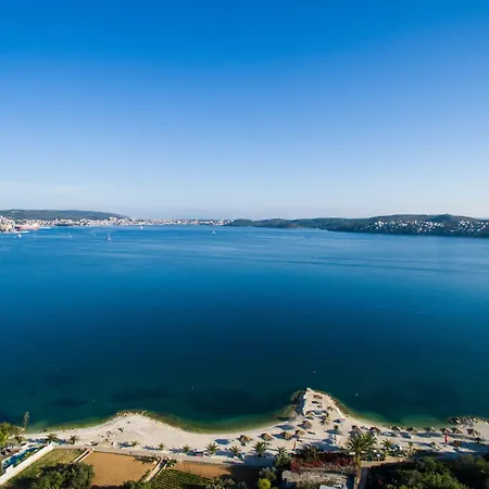 Barbara トロギール